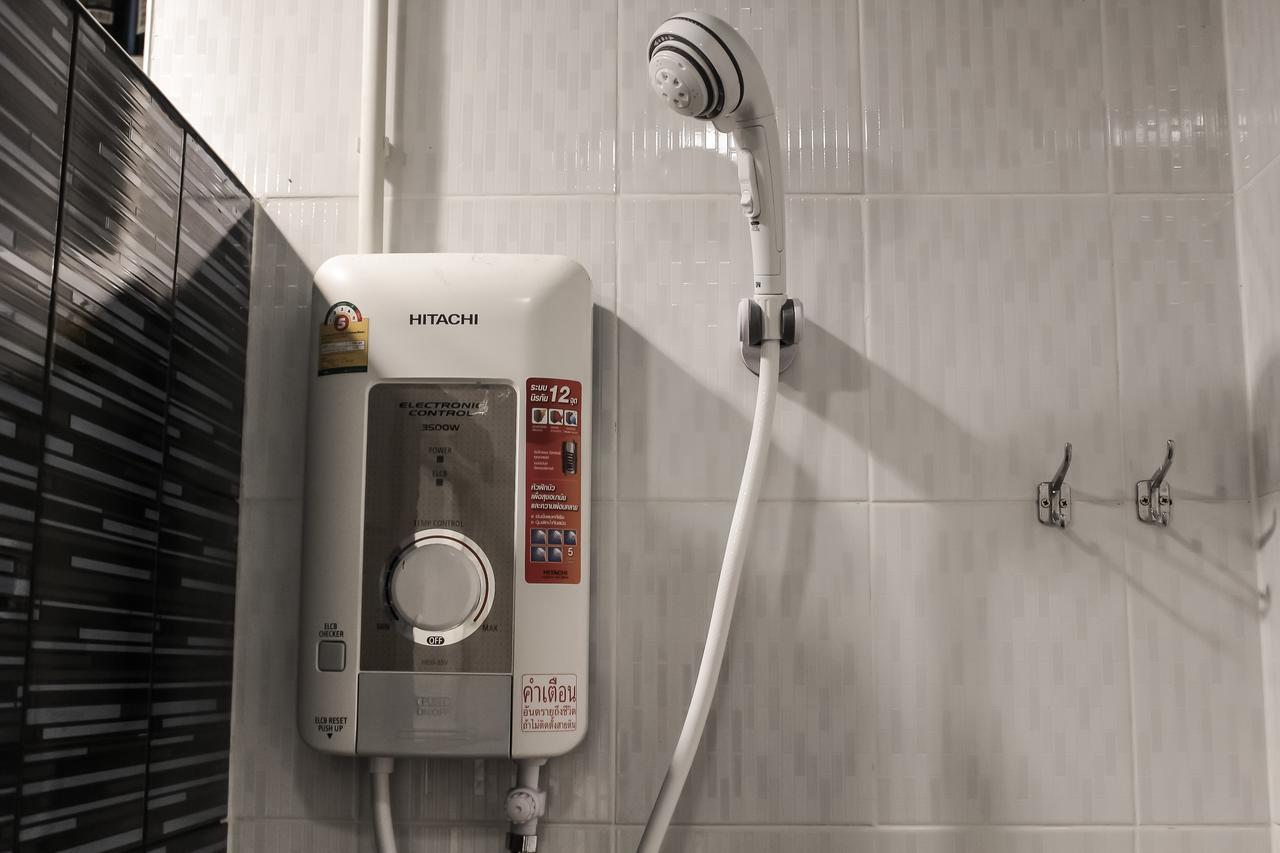 Khaosan Station (Adults Only) Hostel Банкок Екстериор снимка