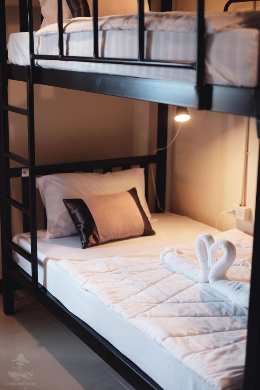 Khaosan Station (Adults Only) Hostel Банкок Екстериор снимка