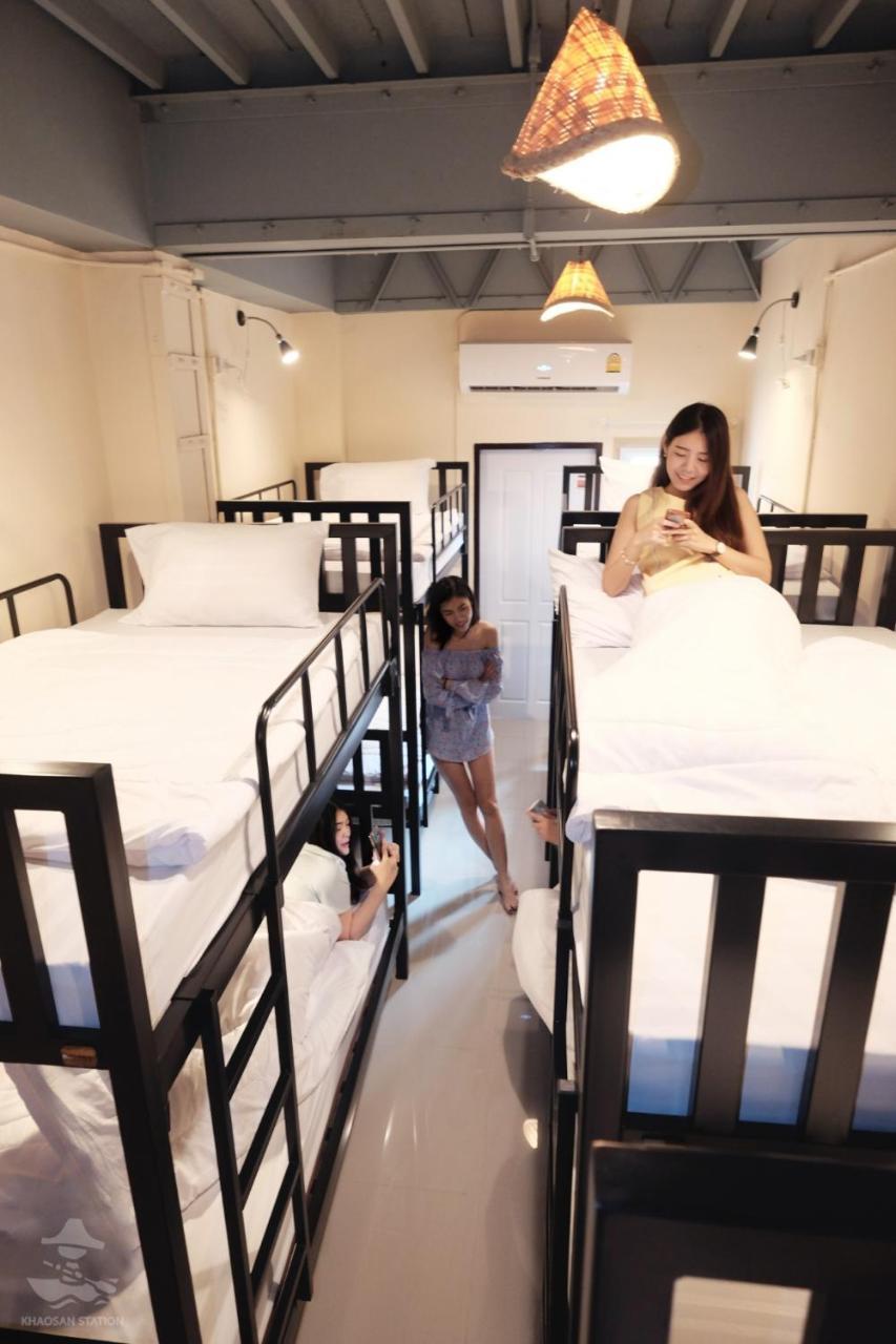 Khaosan Station (Adults Only) Hostel Банкок Екстериор снимка
