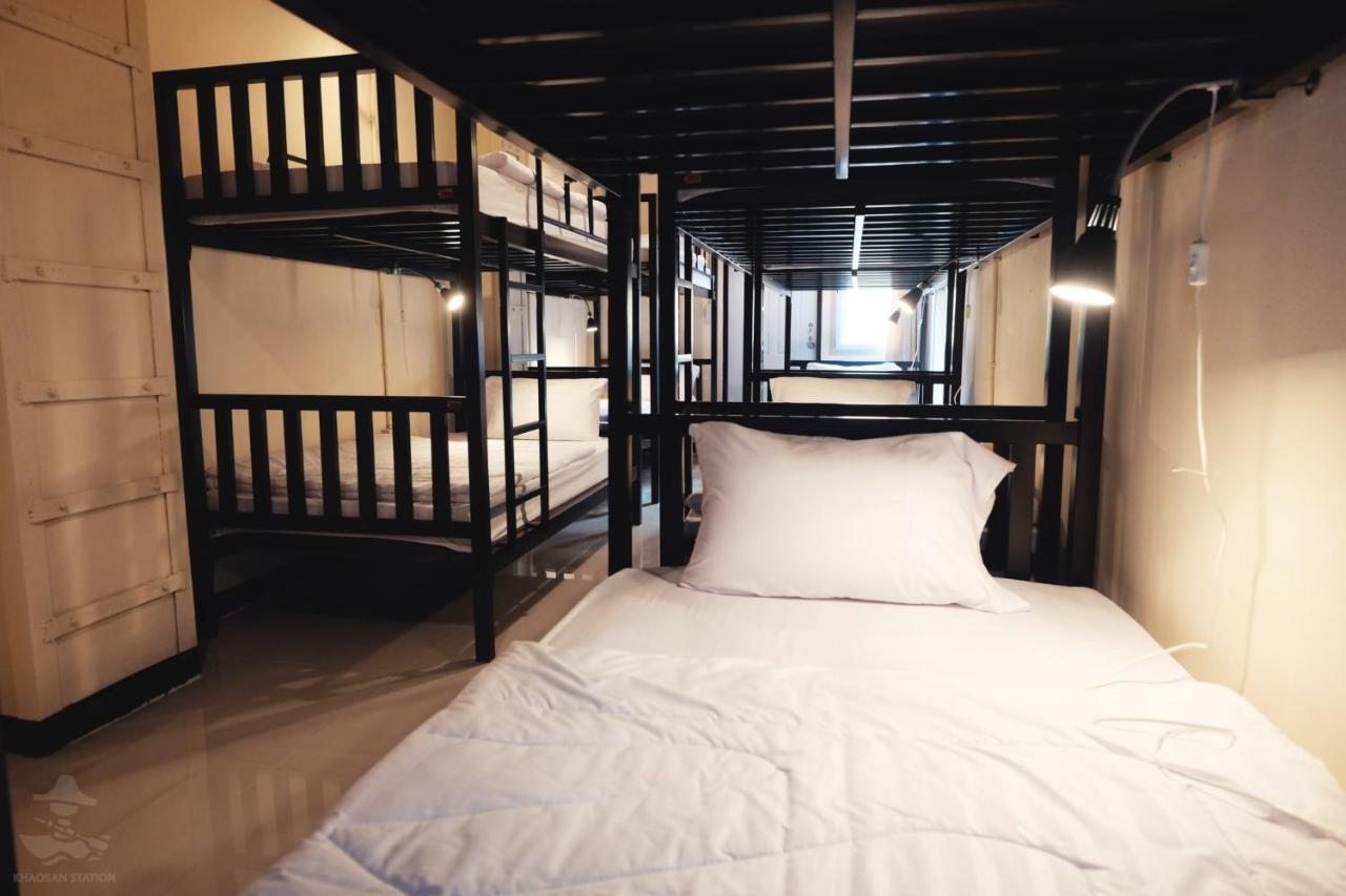 Khaosan Station (Adults Only) Hostel Банкок Екстериор снимка