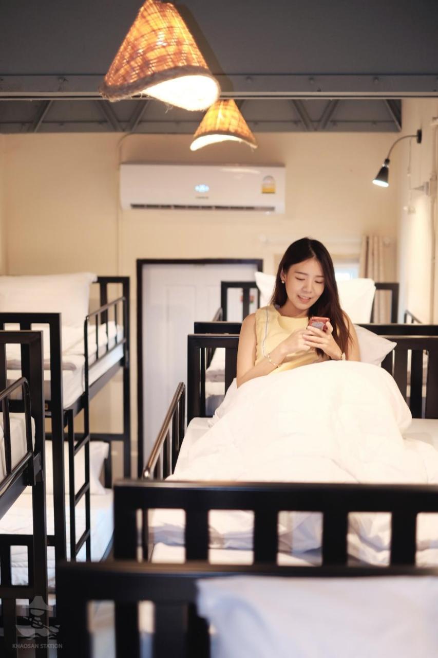 Khaosan Station (Adults Only) Hostel Банкок Екстериор снимка