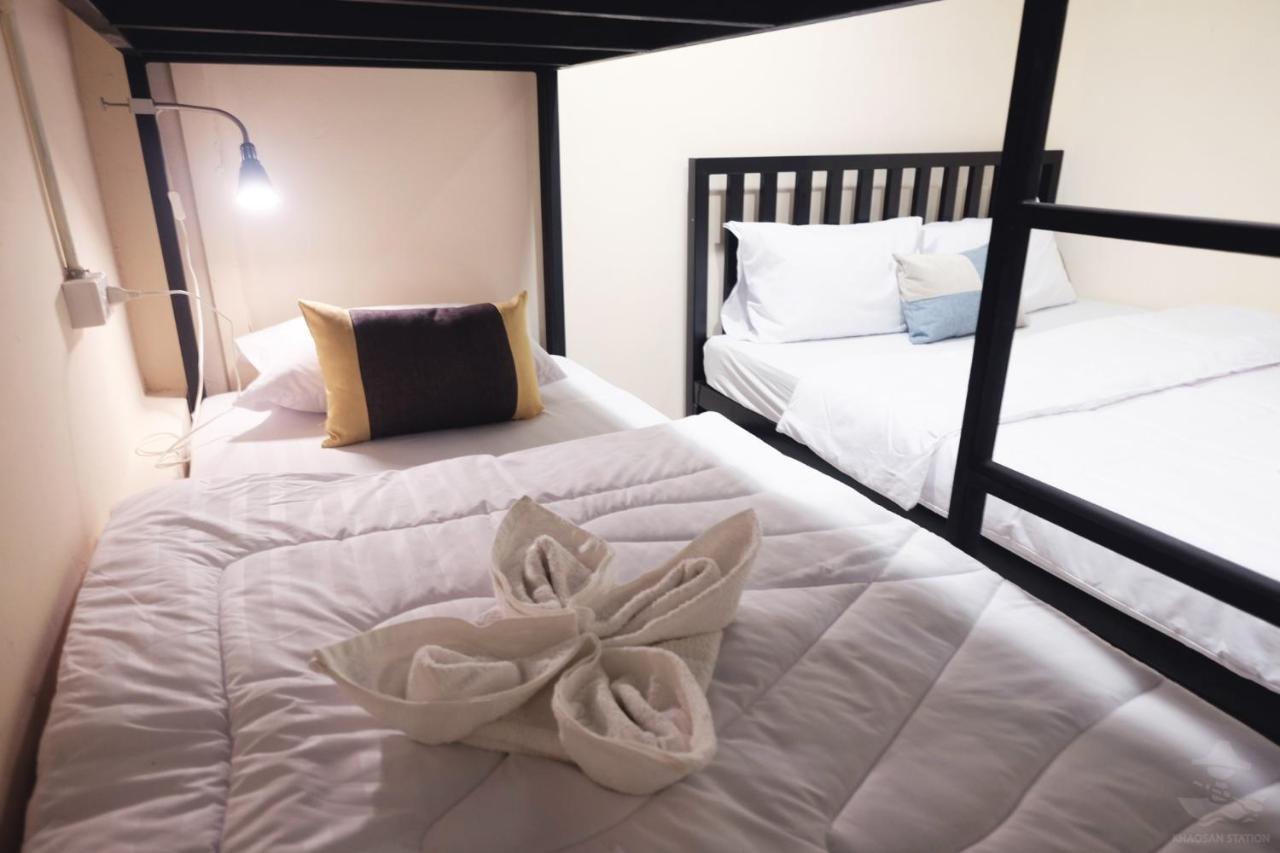 Khaosan Station (Adults Only) Hostel Банкок Екстериор снимка