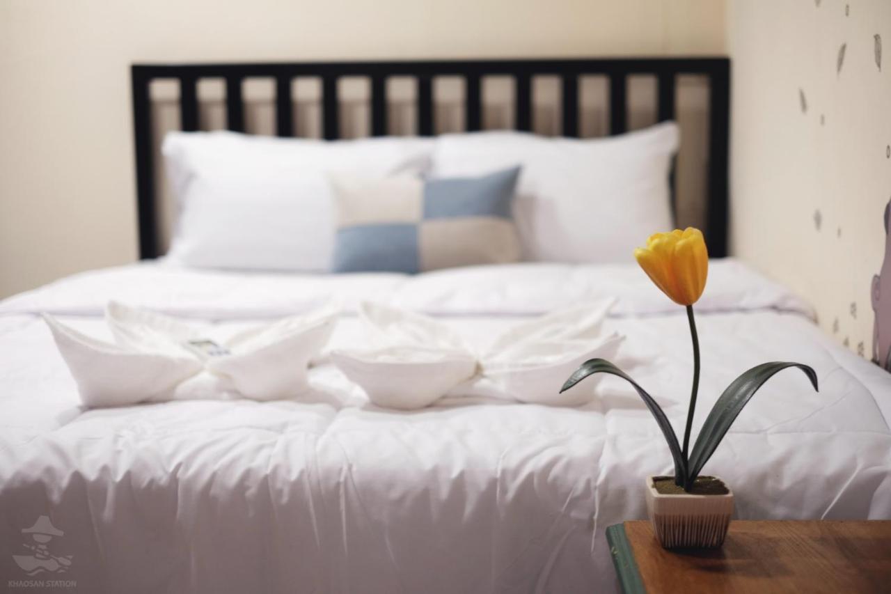 Khaosan Station (Adults Only) Hostel Банкок Екстериор снимка